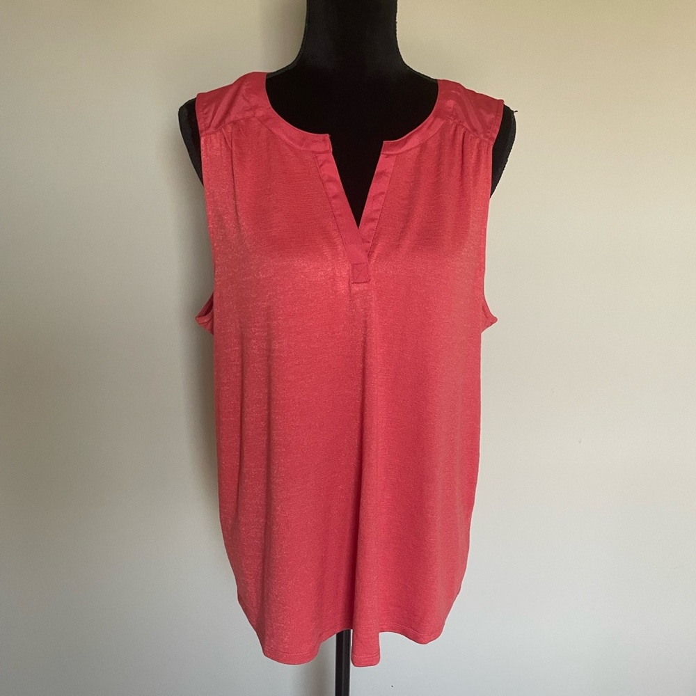 41 Hawthorn Zariyah Split Neck Mixed Material Knit Top